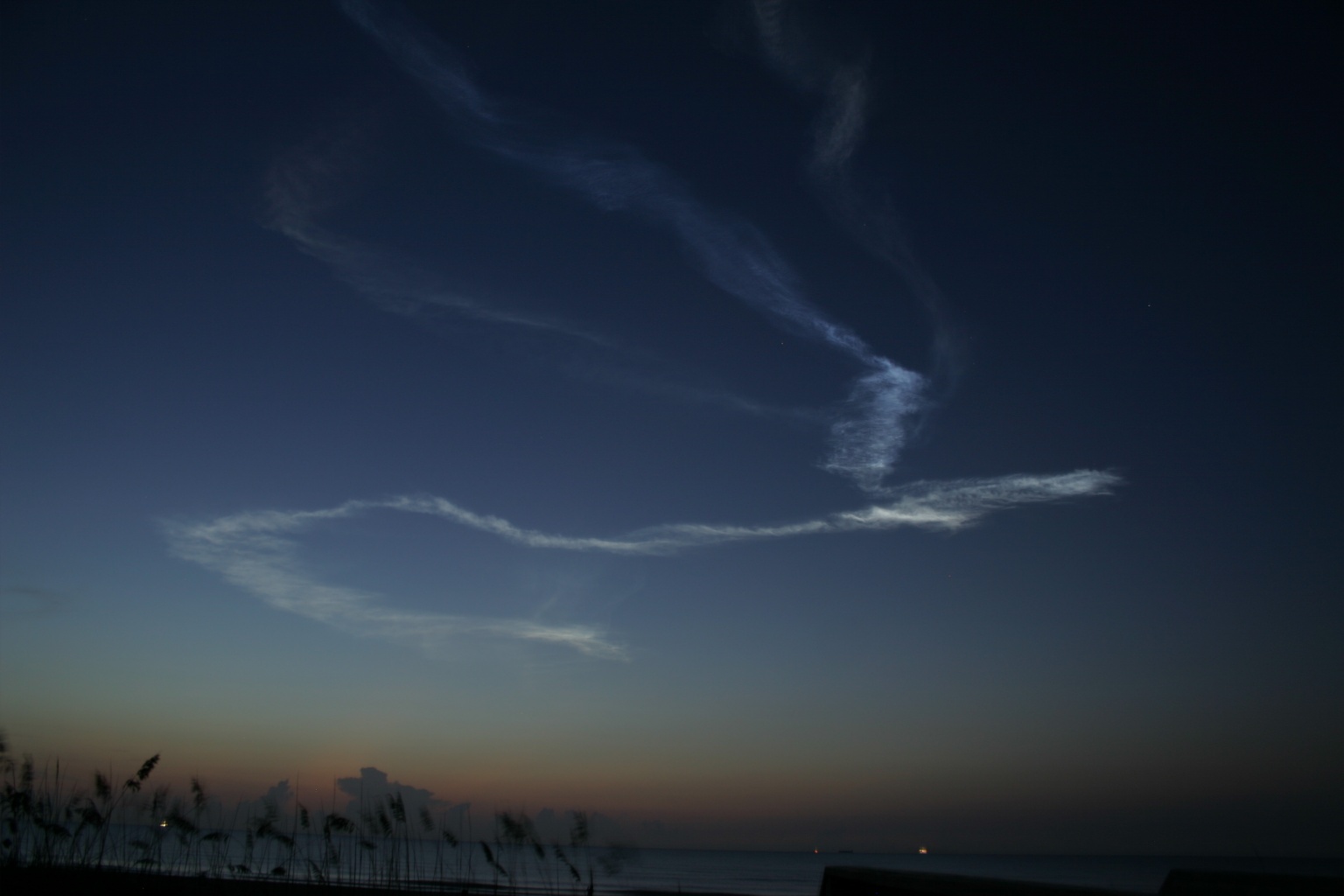 Smoke trail from launch of Phoenix Mars Mission